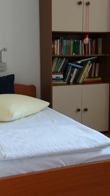 Countryside Family Retreat Apartment Sibenik Ngoại thất bức ảnh